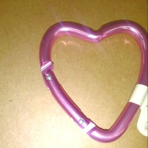 Heart shape keyring clamp